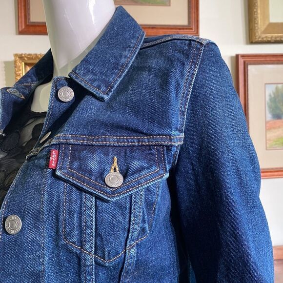 Levi’s Denim Classic Jean Jacket - Picture 8 of 14